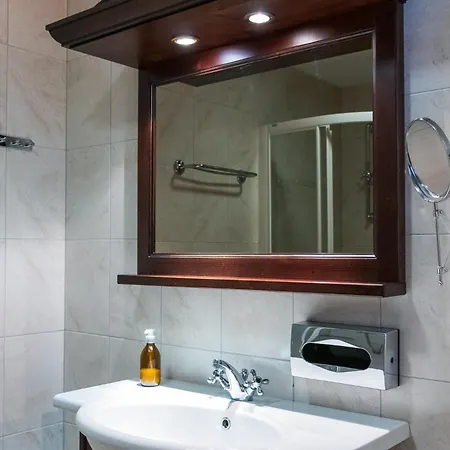 Апартаменты International House Mit Bergblick Zw 1 *